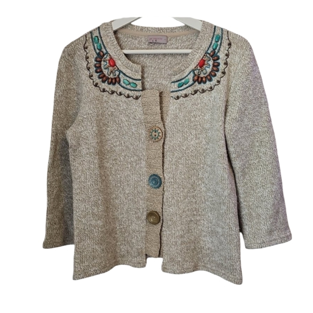 Embroidered Beige Sweater Short Sleeve Bottom Front Cottage core M